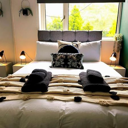 Homebird Property - Buckton House Лидс Экстерьер фото